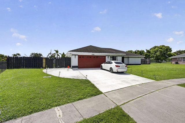 2 of 91 - 106 Segovia Court, Royal Palm Beach, FL