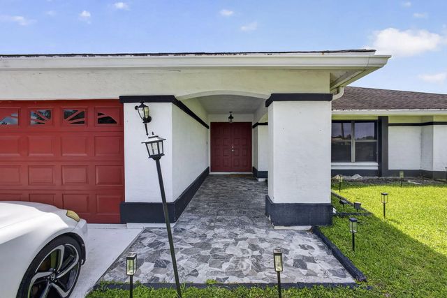 3 of 91 - 106 Segovia Court, Royal Palm Beach, FL