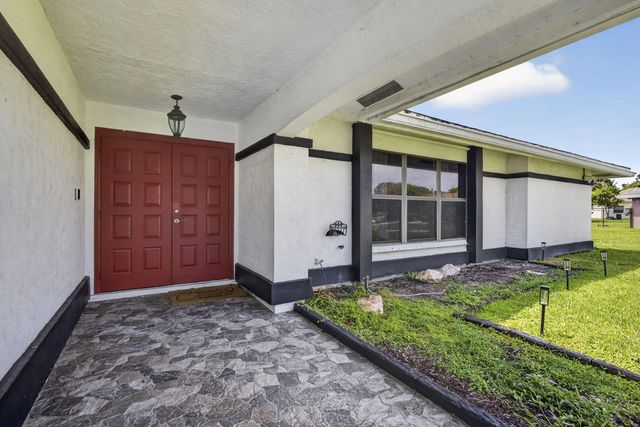 4 of 91 - 106 Segovia Court, Royal Palm Beach, FL