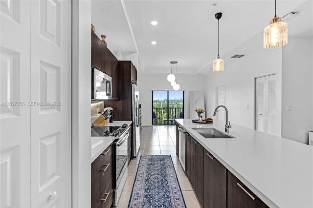 4 of 30 - 8175 Nw 104th Avenue #32, Doral, FL
