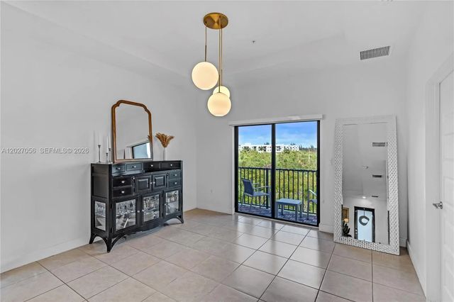 5 of 30 - 8175 Nw 104th Avenue #32, Doral, FL