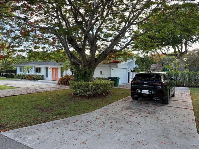2 of 28 - 12800 Sw 82nd Court, Pinecrest, FL