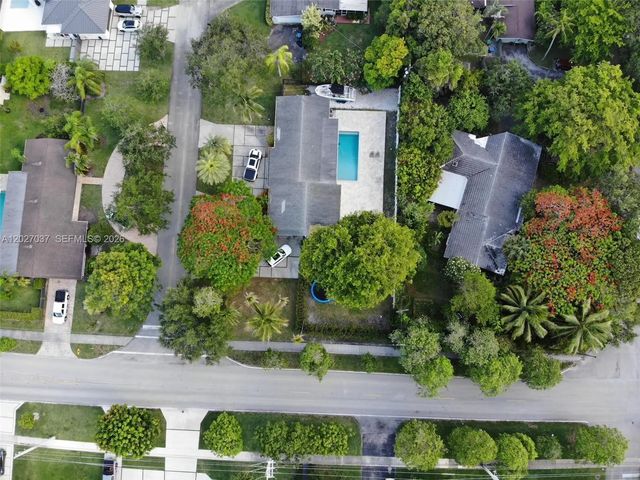 4 of 28 - 12800 Sw 82nd Court, Pinecrest, FL