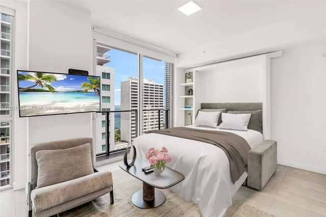 4 of 14 - 227 Ne 2nd Street #2611, Miami, FL