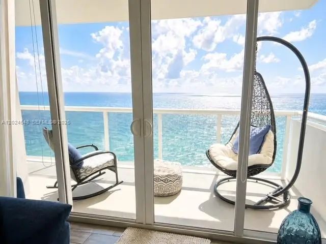 4 of 38 - 3140 S Ocean Drive #1705, Hallandale Beach, FL