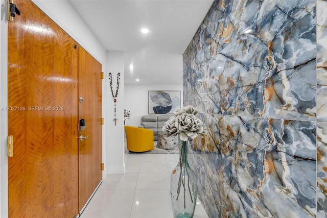 3 of 36 - 1350 Sw 122nd Avenue #415, Miami, FL