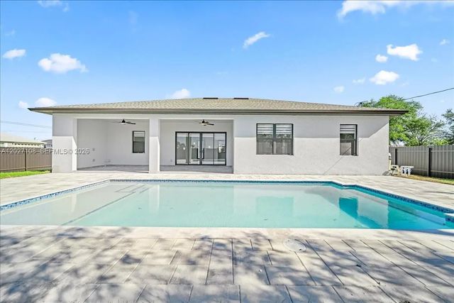 4 of 42 - 1226 Ne 5th Place, Cape Coral, FL