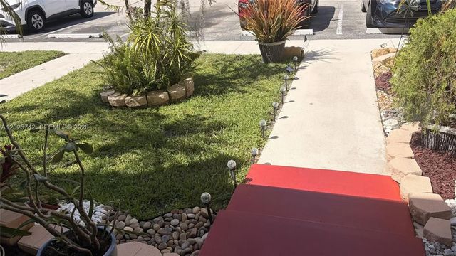 4 of 22 - 8982 Palm Tree Lane #8982, Pembroke Pines, FL