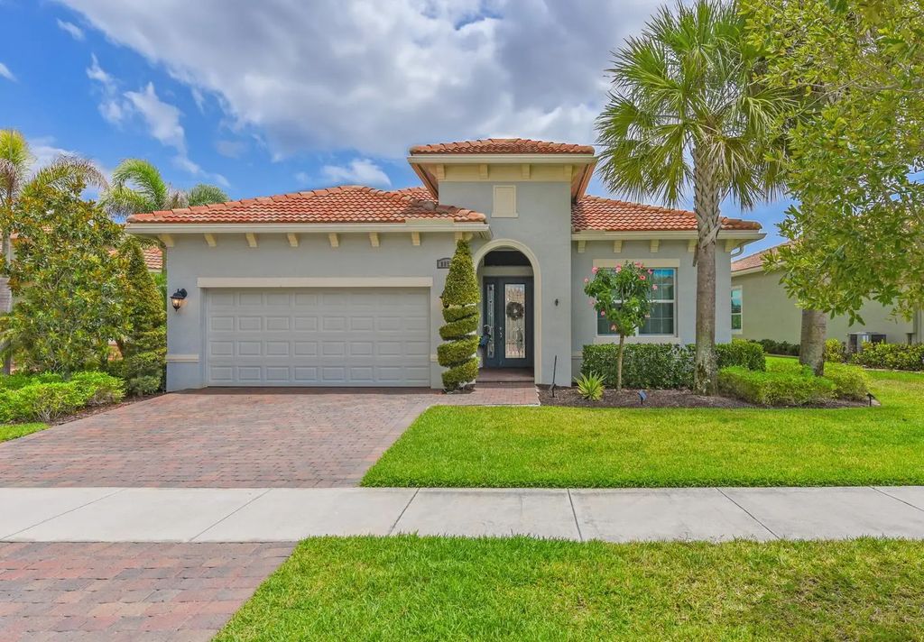 8653 Sw Carrara Way, Port St. Lucie