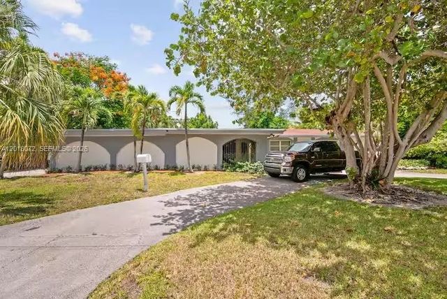 2 of 55 - 13325 Sw 84th Avenue, Pinecrest, FL