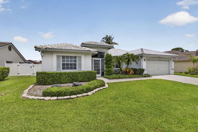 2 of 52 - 3788 Cypress Lake Drive, Lake Worth, FL
