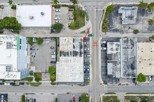 3 of 16 - 832 Nw 1st Street, Fort Lauderdale, FL