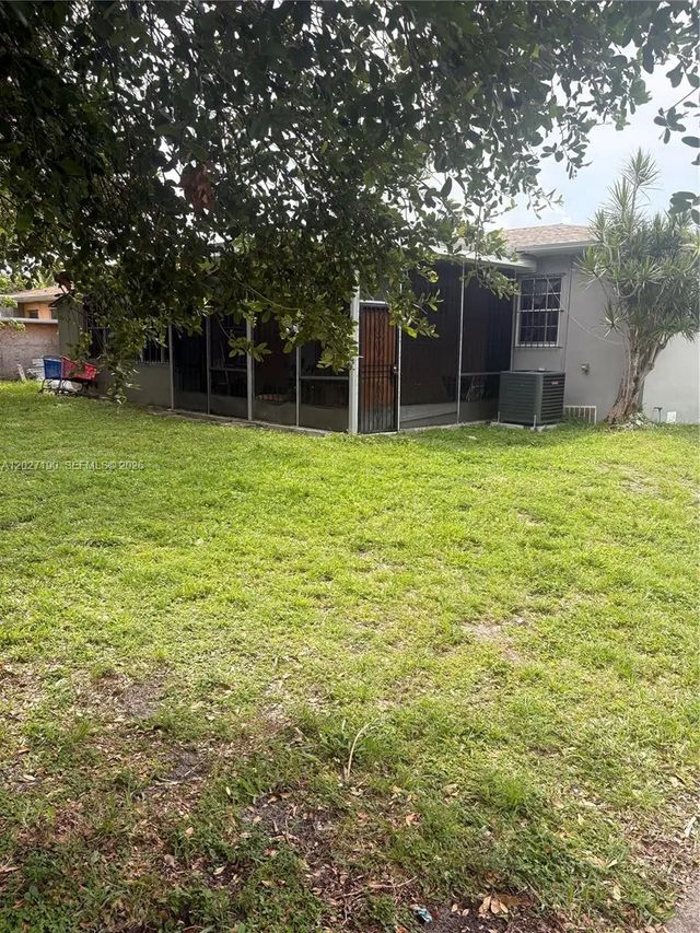 4 of 29 - 1100 Nw 110th Street, Miami, FL