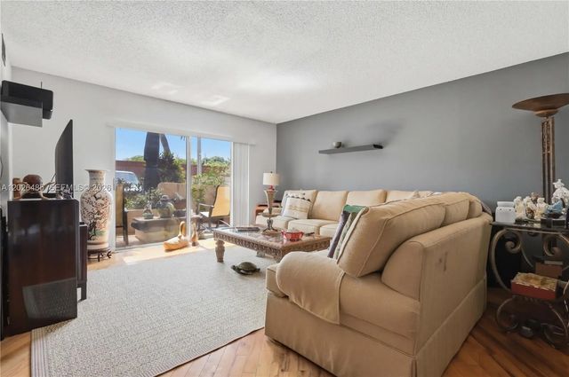 3 of 42 - 2321 Sw 81st Terrace #5, North Lauderdale, FL