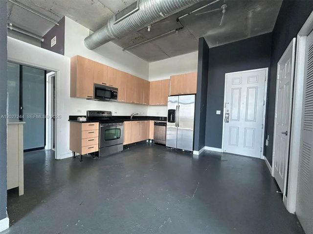3 of 16 - 2100 Van Buren Street #506, Hollywood, FL