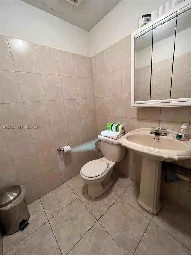 5 of 5 - 8420 Nw 61st Street, Miami, FL
