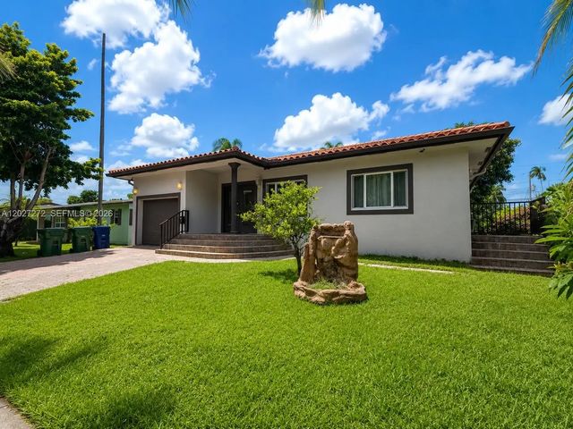 2 of 15 - 1101 Ne 2nd Street, Hallandale Beach, FL