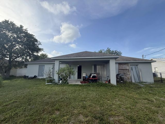 5 of 13 - 742 Nw Bayard Avenue, Port St. Lucie, FL