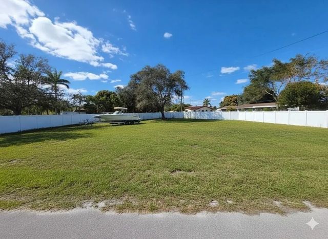 3 of 6 - 11825 Sw 225th Street, Miami, FL