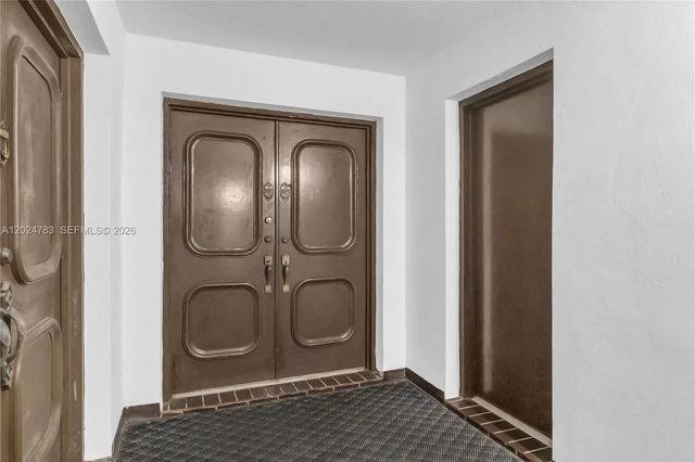 2 of 45 - 13951 Kendale Lakes Circle #208a, Miami, FL