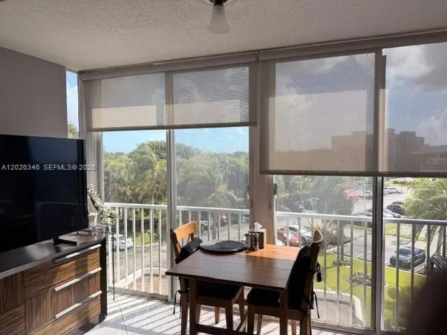3 of 26 - 3850 Washington Street #409, Hollywood, FL