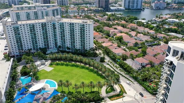 5 of 44 - 19370 Collins Avenue #621, Sunny Isles Beach, FL