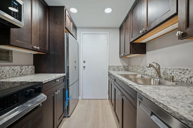 4 of 57 - 900 Ne 18th Avenue #1406-1407, Fort Lauderdale, FL