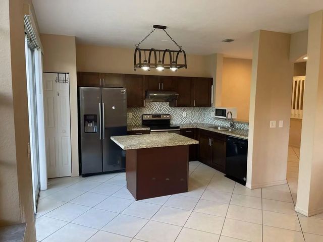 2 of 20 - 4061 Nw 91st Terrace, Sunrise, FL