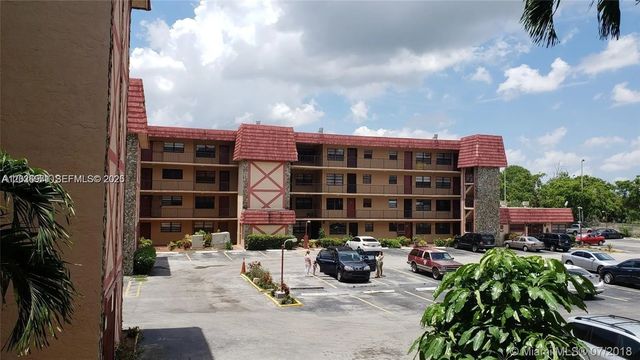 1325 W 68th Street #214, Hialeah
