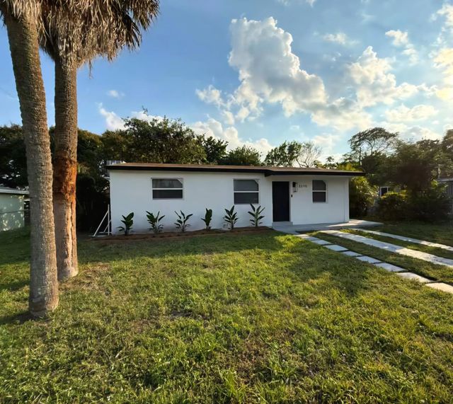 3370 Nw 9th Street, Lauderhill