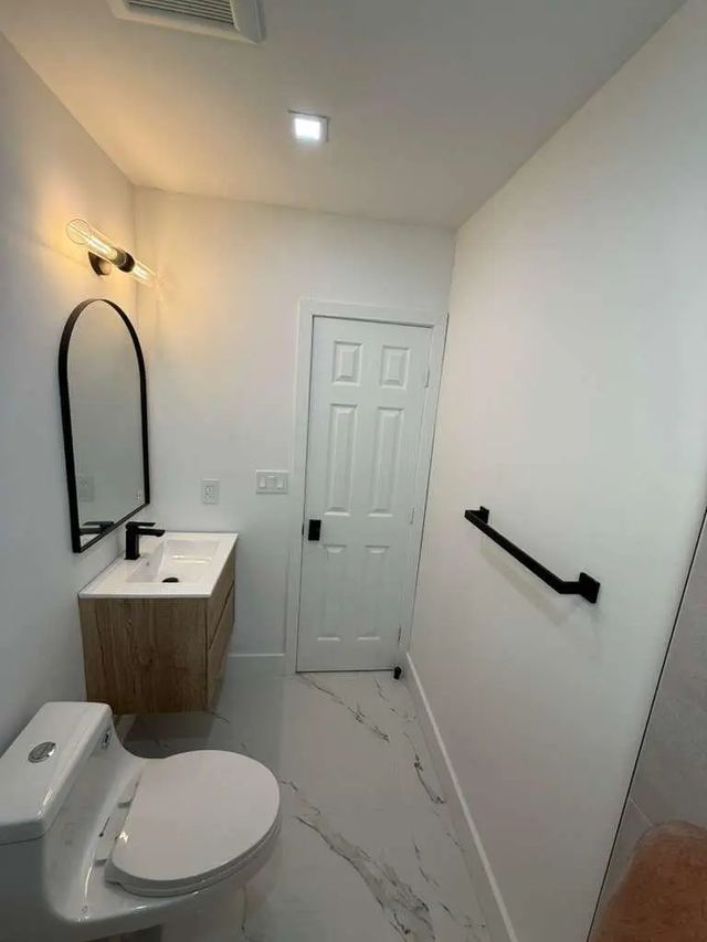 4 of 15 - 3370 Nw 9th Street, Lauderhill, FL