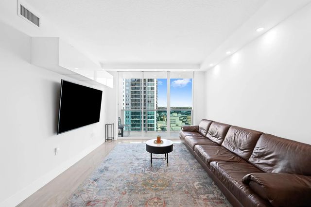 4 of 25 - 350 Se 2nd Street #2280, Fort Lauderdale, FL