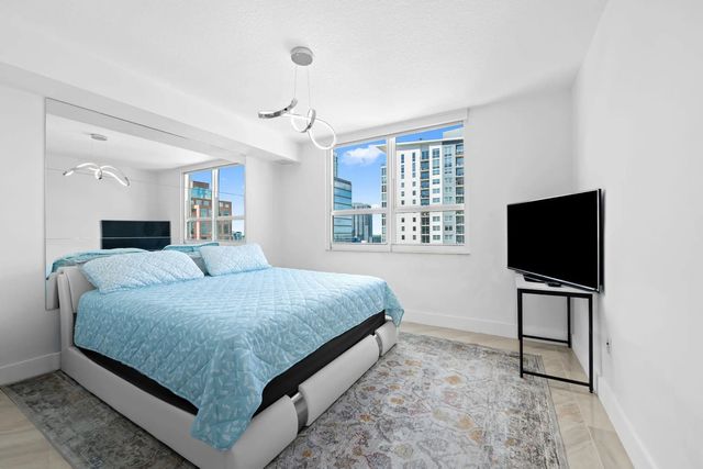 5 of 25 - 350 Se 2nd Street #2280, Fort Lauderdale, FL