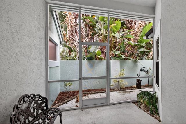 4 of 64 - 2860 Waters Edge Circle, Greenacres, FL
