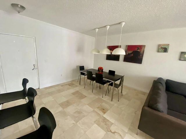 3 of 20 - 17100 N Bay Road #1911, Sunny Isles Beach, FL
