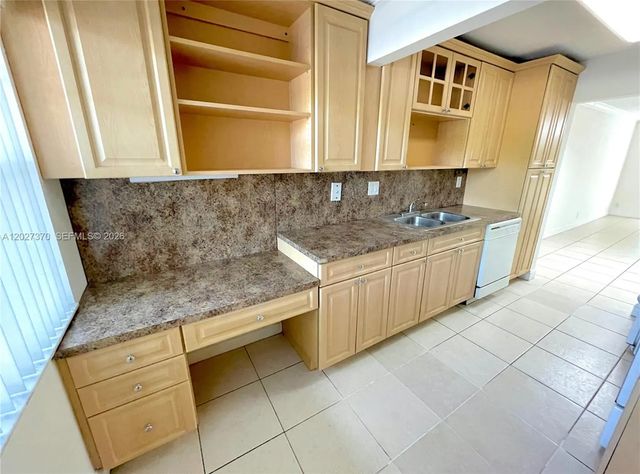 2 of 14 - 8450 Lagos De Campo Boulevard #206, Tamarac, FL