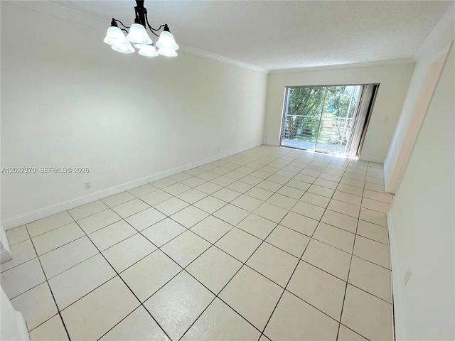 4 of 14 - 8450 Lagos De Campo Boulevard #206, Tamarac, FL