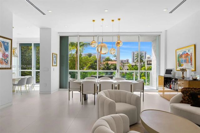 4 of 59 - 16500 Collins Avenue #th-8, Sunny Isles Beach, FL