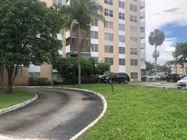 2 of 36 - 4174 Inverrary Drive #907, Lauderhill, FL