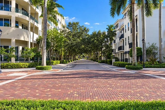 4 of 32 - 510 Nw 84th Avenue #241, Plantation, FL