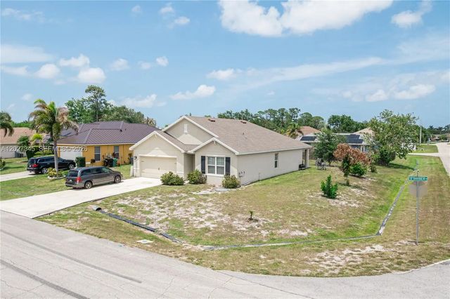 4 of 28 - 2497 Sw Barber Lane, Port St. Lucie, FL