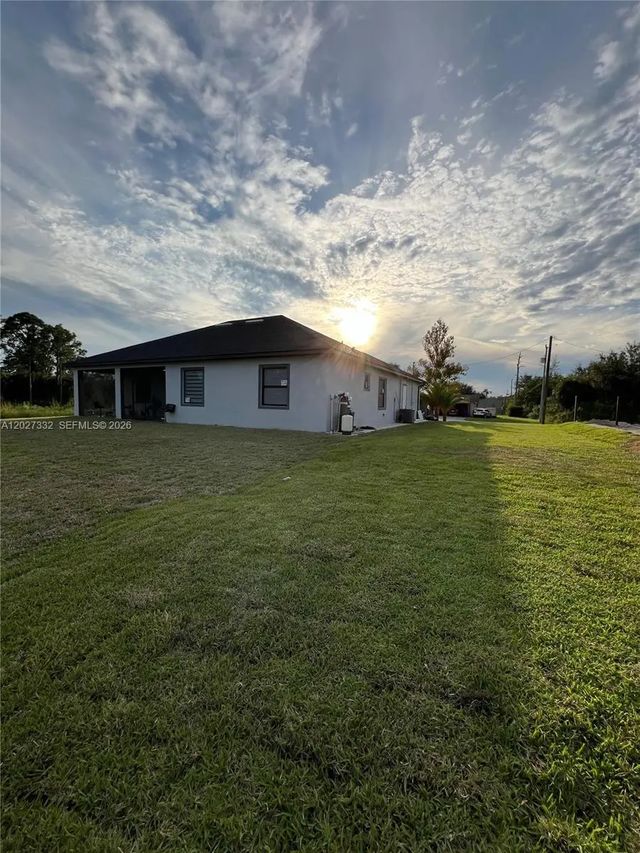 4 of 20 - 616 Maple Avenue N, Lehigh Acres, FL