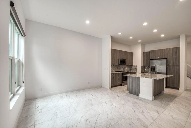 5 of 30 - 4829 Pointe Midtown Road, Palm Beach Gardens, FL
