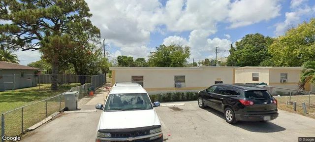 2 of 2 - 831 Nw 17th Terrace #1-4, Pompano Beach, FL