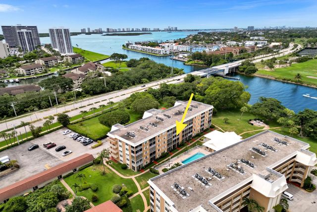 2 of 38 - 304 Golfview Road #304, North Palm Beach, FL