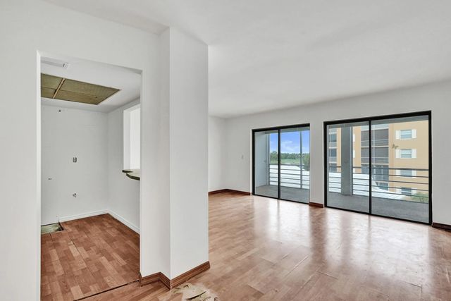 5 of 38 - 304 Golfview Road #304, North Palm Beach, FL