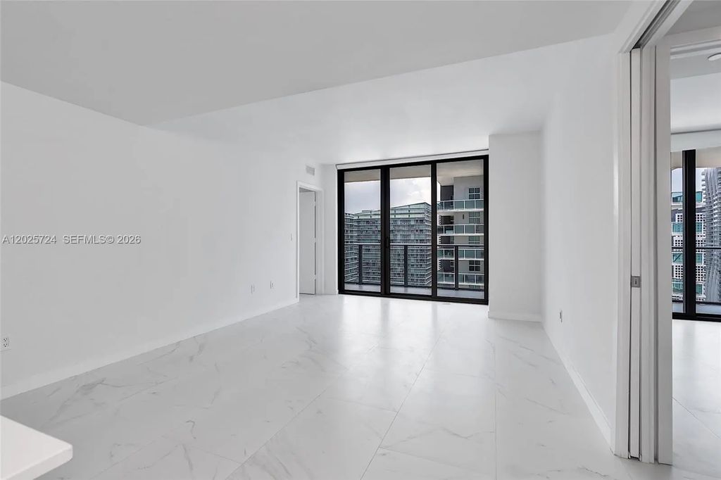 1300 S Miami Avenue #3211, Miami