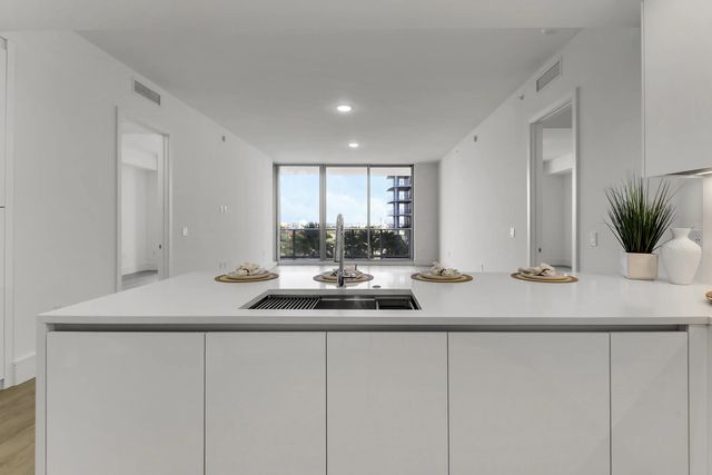 4 of 96 - 220 Lake Shore Drive #815, Lake Park, FL