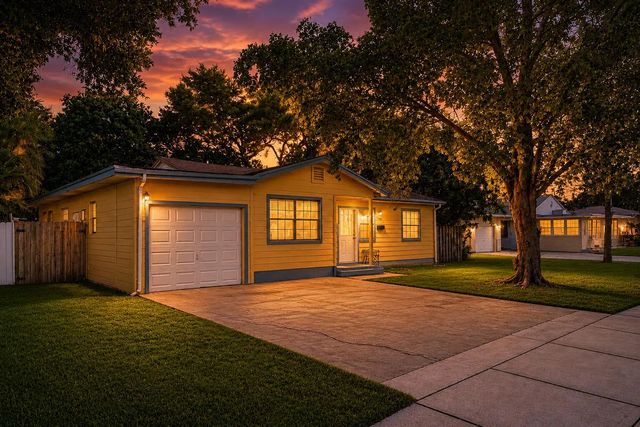 713 Ne 35th Street, Oakland Park