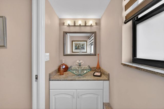 5 of 68 - 364 Golfview Road #506, North Palm Beach, FL